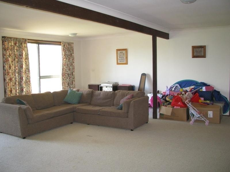 35 Alder Road, Lake Albert NSW 2650
