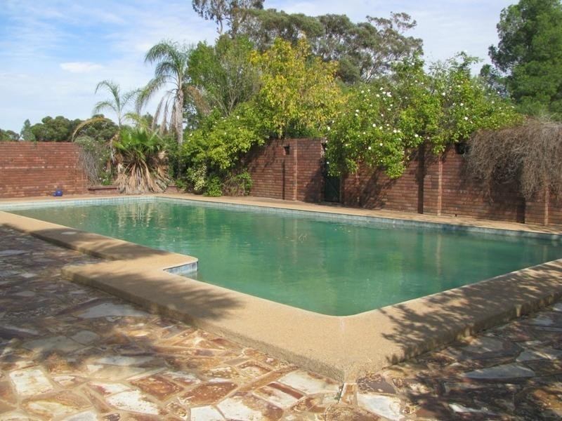 35 Alder Road, Lake Albert NSW 2650