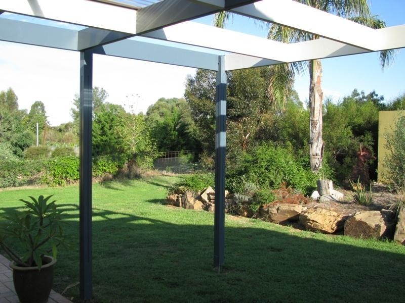 5 Evangelist Ave, Lake Albert NSW 2650