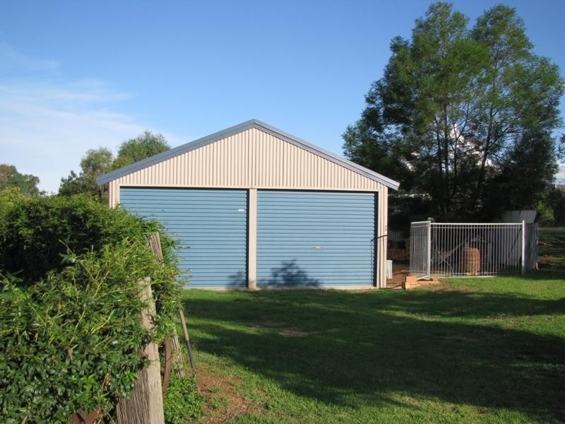 5 Evangelist, Lake Albert NSW 2650
