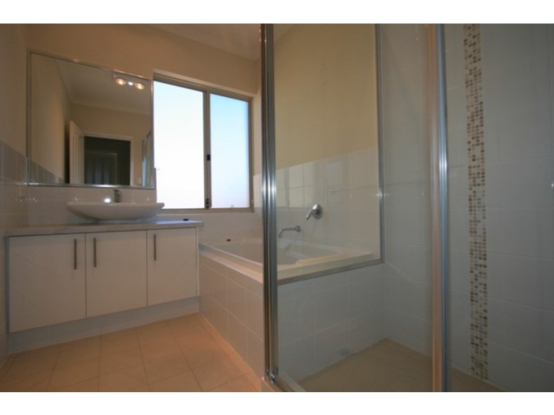 2/7 Wynyard St, Yokine WA 6060