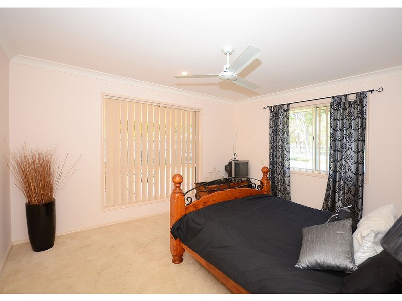 23  Kookaburra Drive, Eli Waters QLD 4655