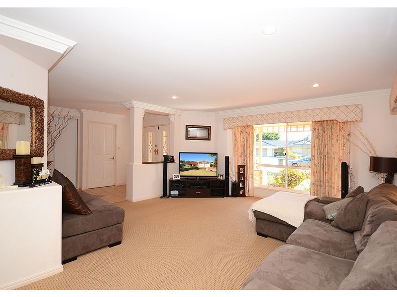 23  Kookaburra Drive, Eli Waters QLD 4655