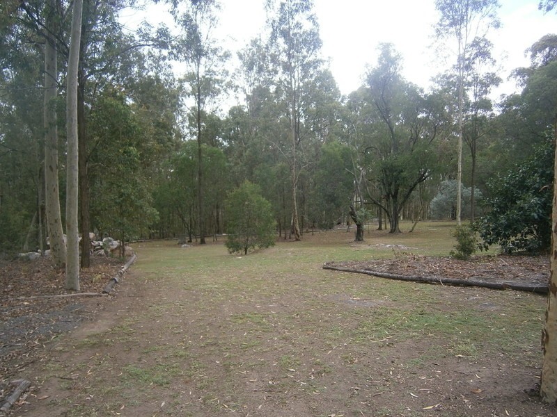 Woodhill QLD 4285