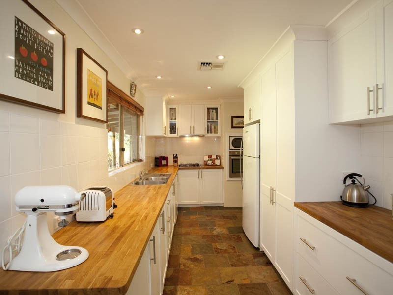 7 Campbell Way, Parkerville WA 6081