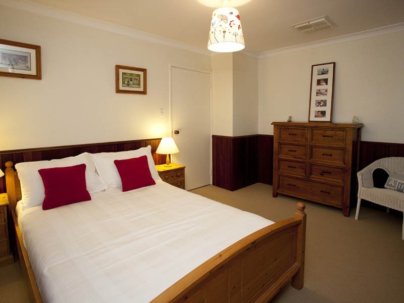 7 Campbell Way, Parkerville WA 6081