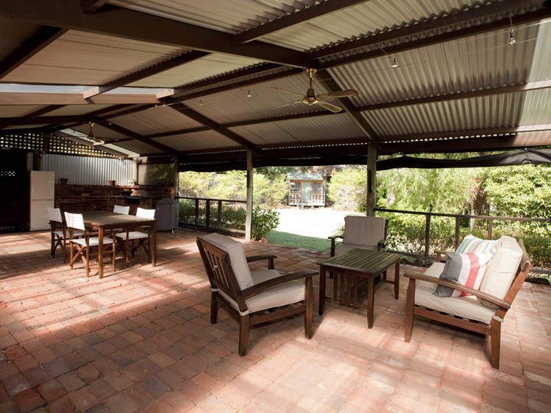 7 Campbell Way, Parkerville WA 6081