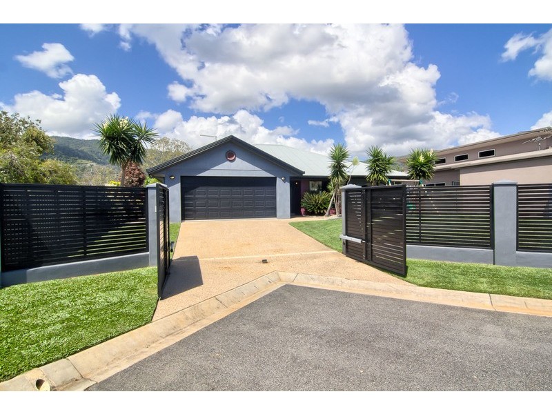 8 Pambula Close, Kewarra Beach QLD 4879