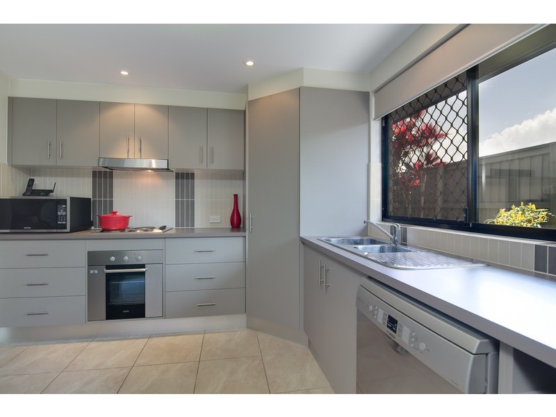 8 Pambula Close, Kewarra Beach QLD 4879