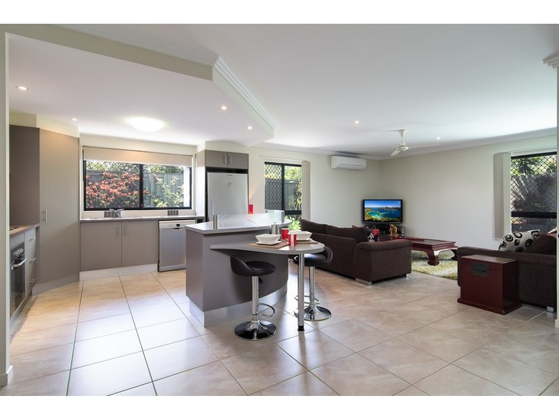 8 Pambula Close, Kewarra Beach QLD 4879