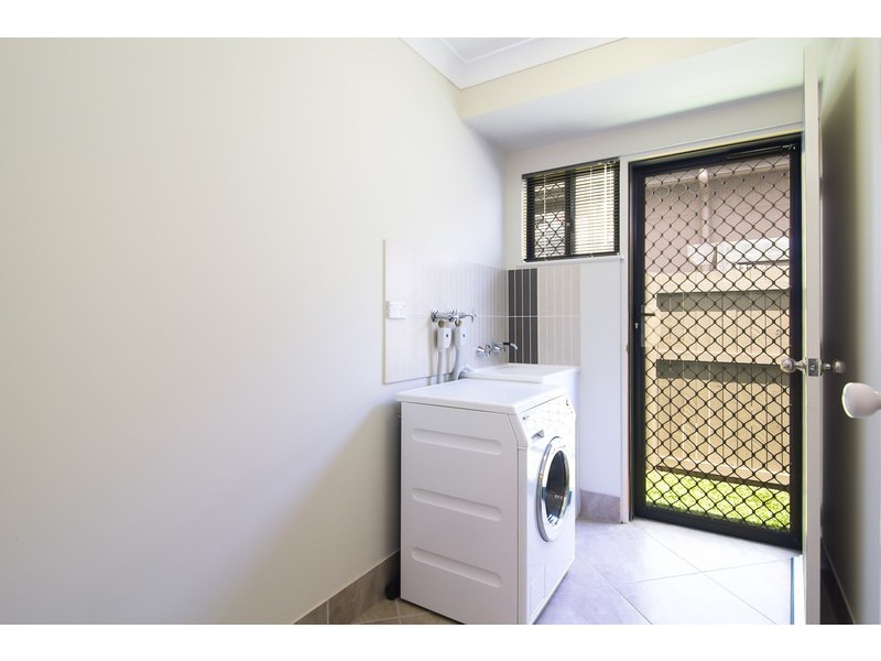 8 Pambula Close, Kewarra Beach QLD 4879