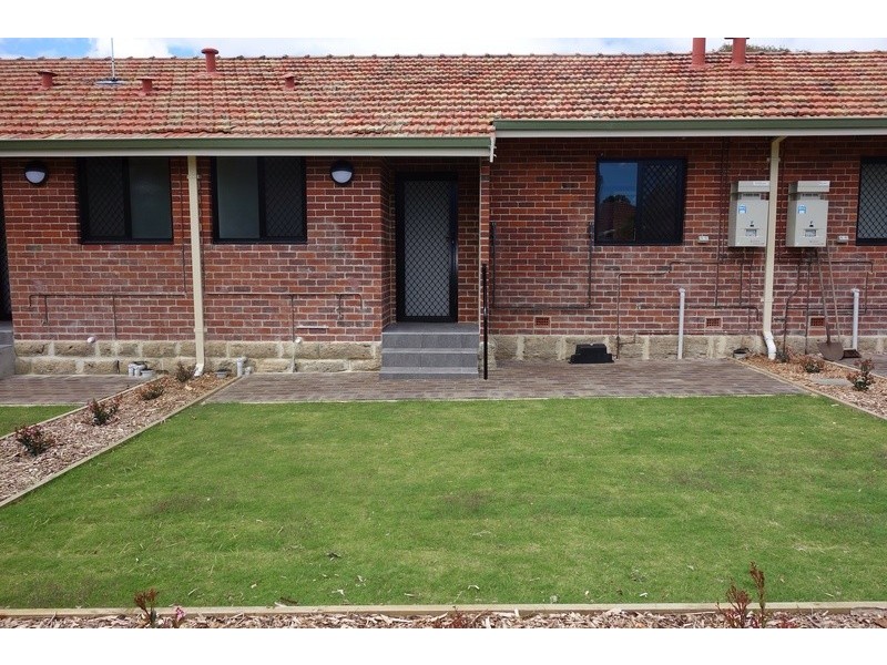 17B Bromley Road, Hilton WA 6163