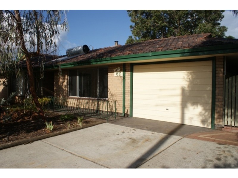 62 Waterloo Crescent, Lesmurdie WA 6076