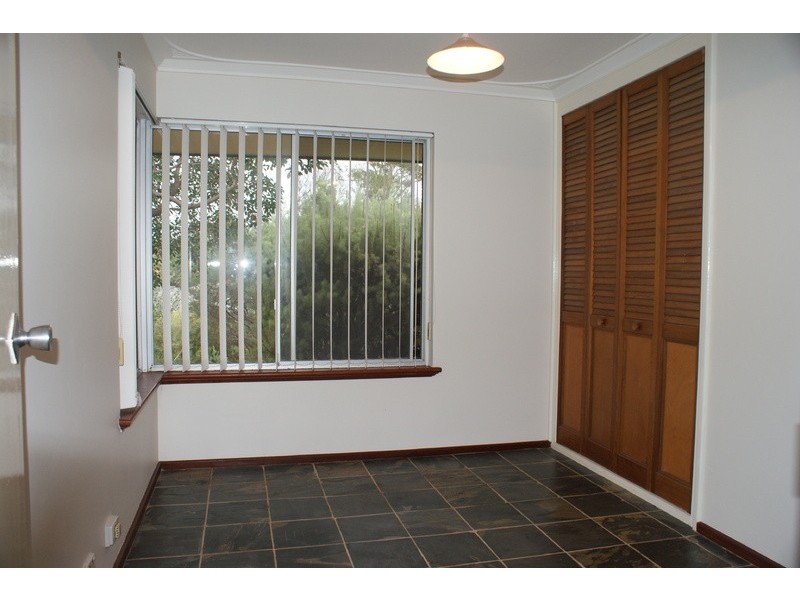 62 Waterloo Crescent, Lesmurdie WA 6076