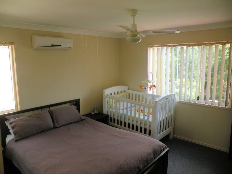 18/74 Universal St, Pacific Pines QLD 4211