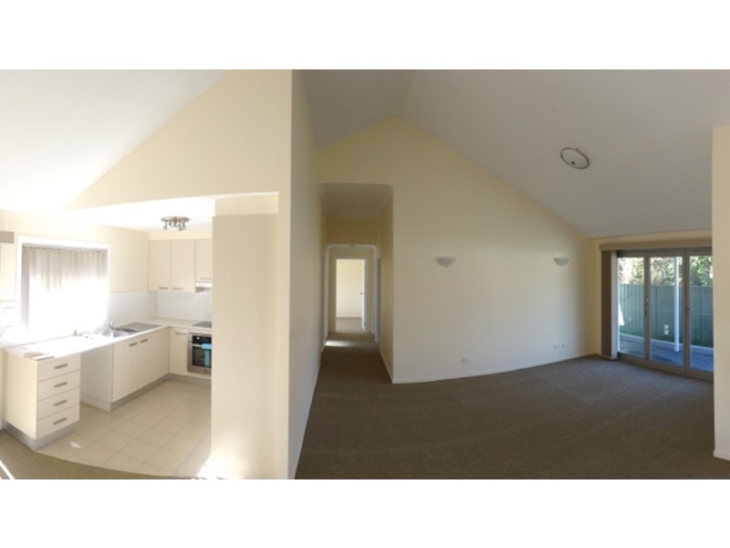 26 Rowland Avenue, Wollongong NSW 2500