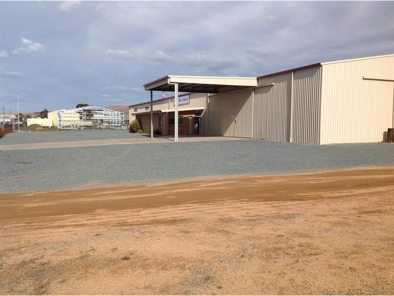 18 Holland Road, Polo Flat NSW 2630