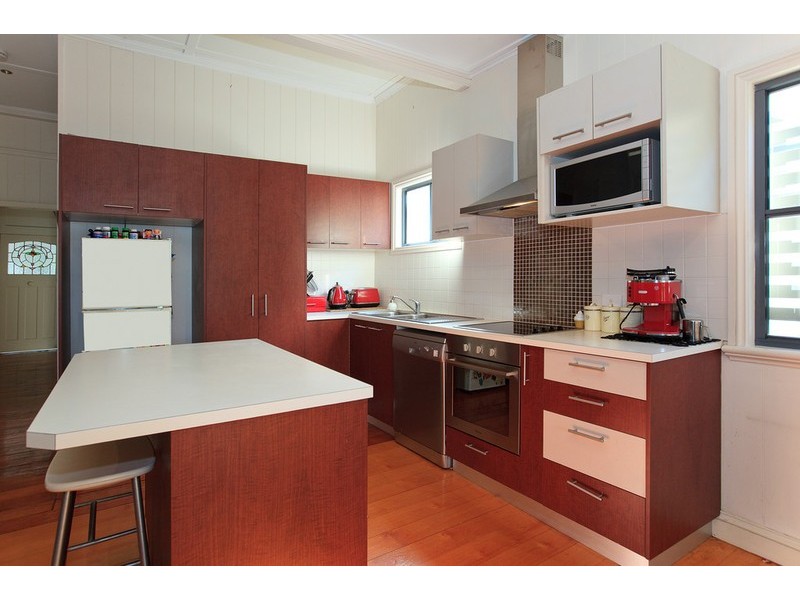 27 Labtrobe St, East Brisbane QLD 4169