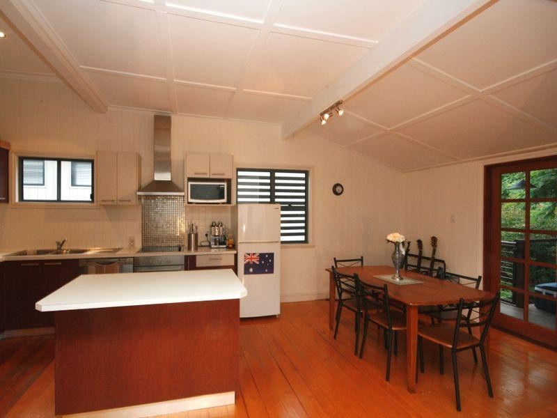 27 Labtrobe St, East Brisbane QLD 4169