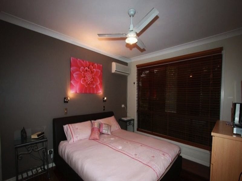 15 Azure St, Goodna QLD 4300