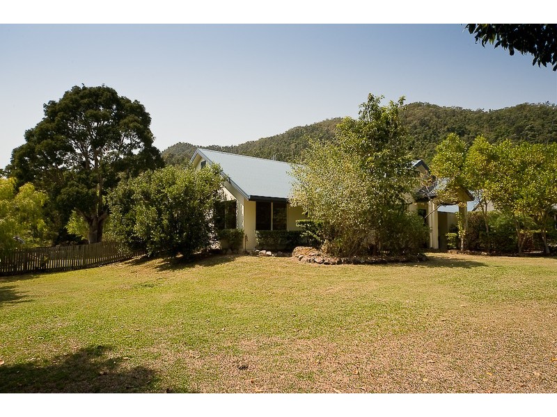 69 Stanley Drive, Riordanvale QLD 4800