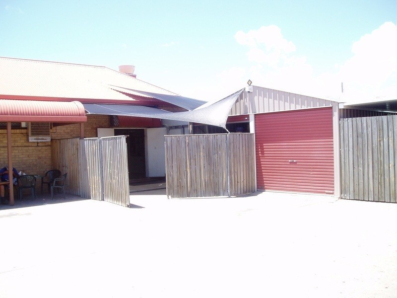 127 Oleander Ave, Hervey Bay QLD 4655