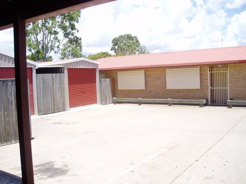 127 Oleander Ave, Hervey Bay QLD 4655