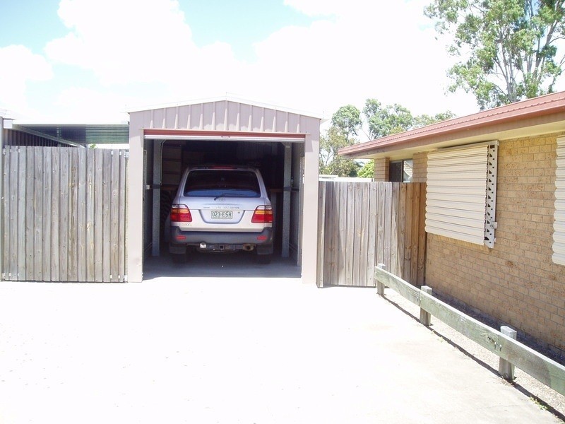 127 Oleander Ave, Hervey Bay QLD 4655