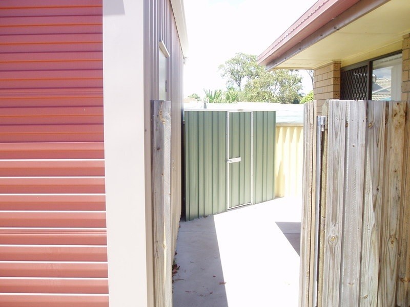 127 Oleander Ave, Hervey Bay QLD 4655