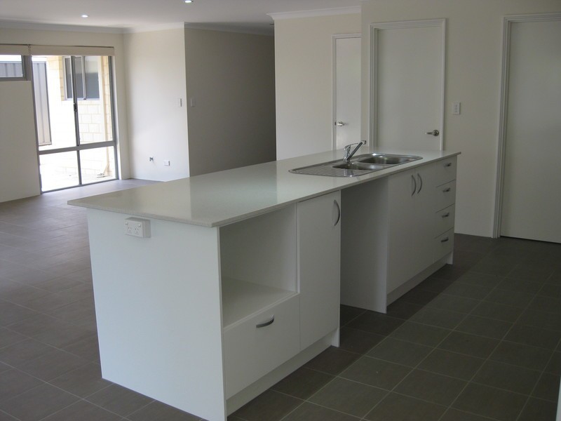 54B  Rennie Crescent, Hilton WA 6163