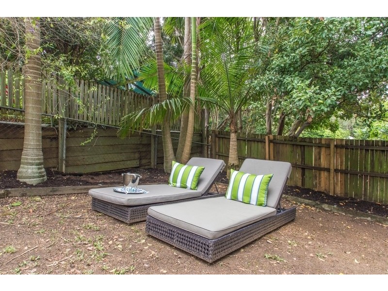 15 Emma Street, Red Hill QLD 4059