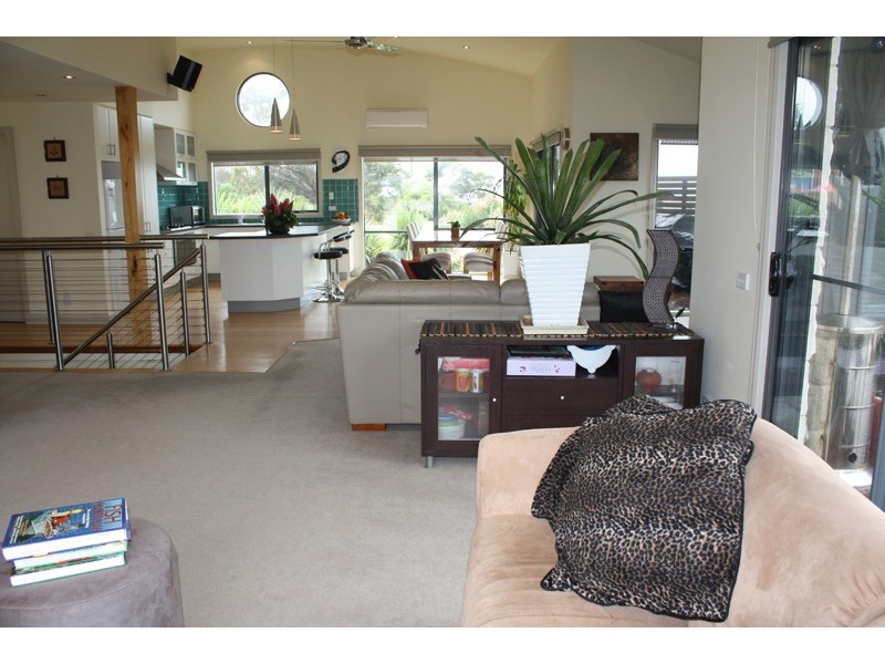 15 Campbell Court, Apollo Bay VIC 3233