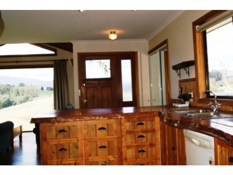 327 Rowleys Hill Road, Karoola TAS 7267