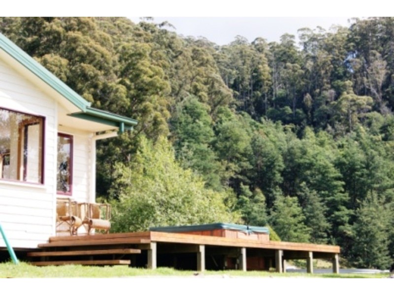 327 Rowleys Hill Road, Karoola TAS 7267