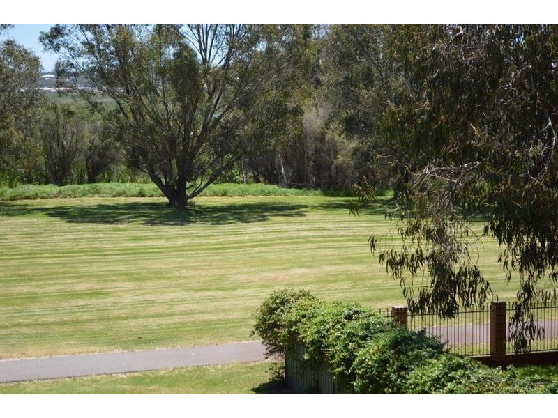 D212/25 Herdsman Parade, Wembley WA 6014