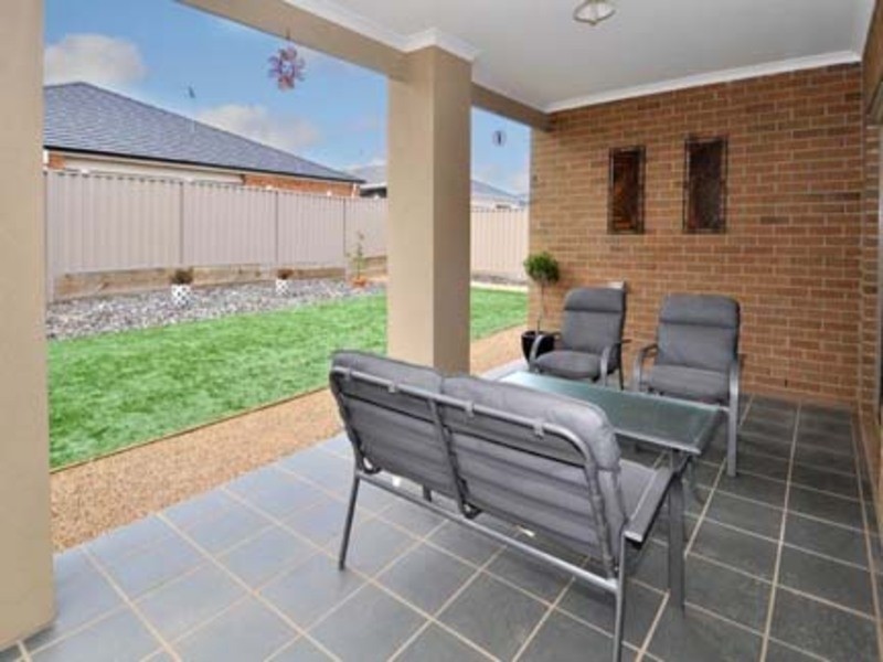 5 Turitable Way, Caroline Springs VIC 3023