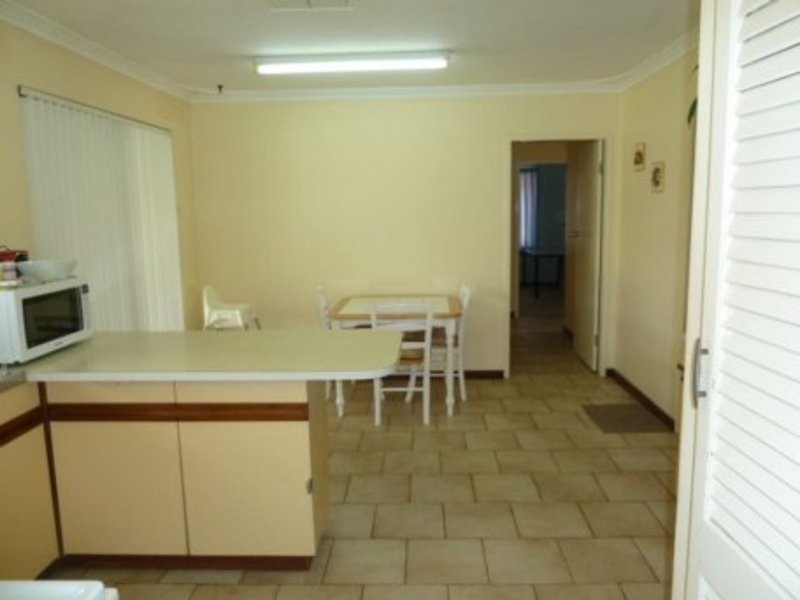 15 Banksia Circle, Thornlie WA 6108