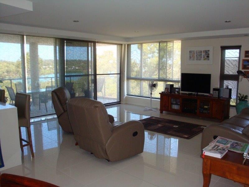 9/2 The Promenade, Boyne Island QLD 4680