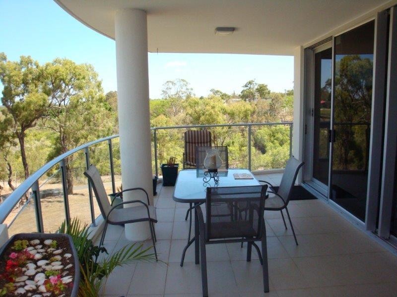 9/2 The Promenade, Boyne Island QLD 4680