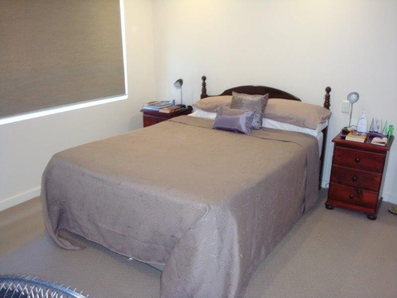 9/2 The Promenade, Boyne Island QLD 4680