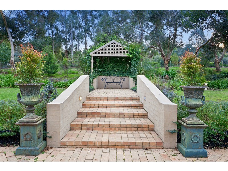 144 Memorial Drive, Plenty VIC 3090