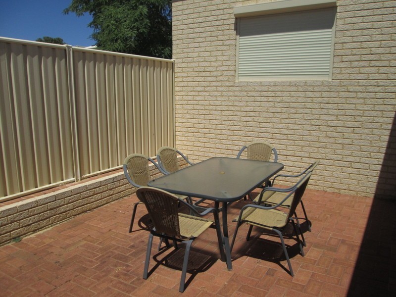 1/26 Earlsferry Green, Kinross WA 6028