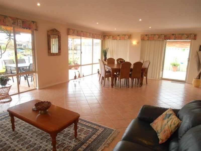 27 Tanderra Place, South Yunderup WA 6208