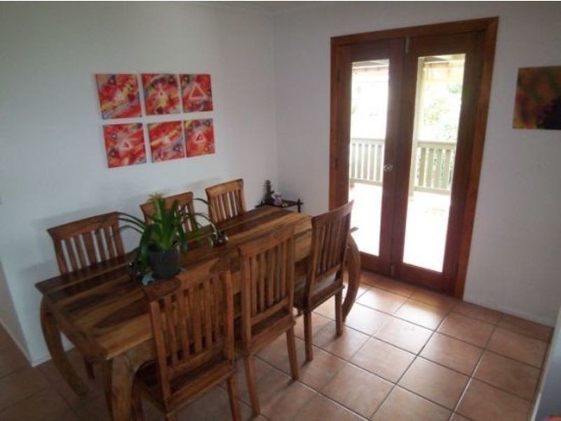 17 Grevillia Avenue, Southport QLD 4215