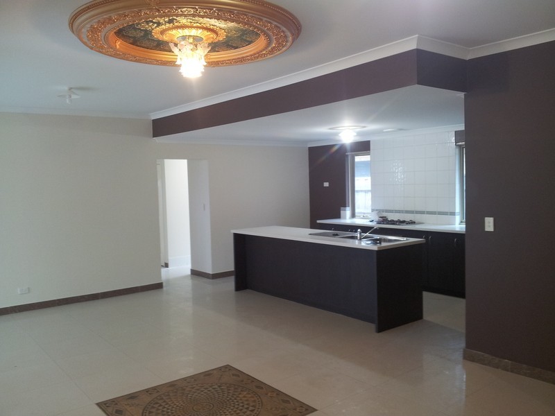 17 Ardmore Parade, Ellenbrook WA 6069