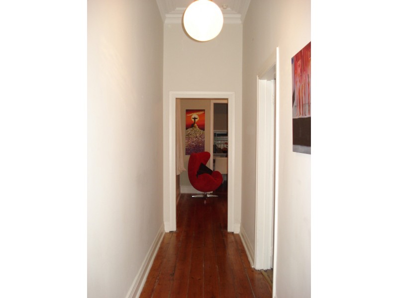 19 Station Road, Seddon VIC 3011