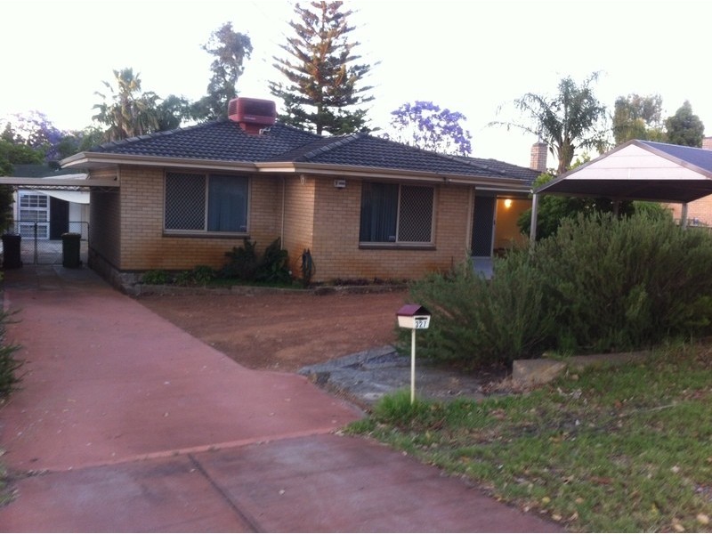 327 Kew Street, Cloverdale WA 6105