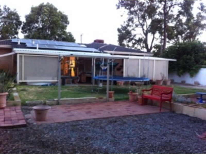 327 Kew Street, Cloverdale WA 6105