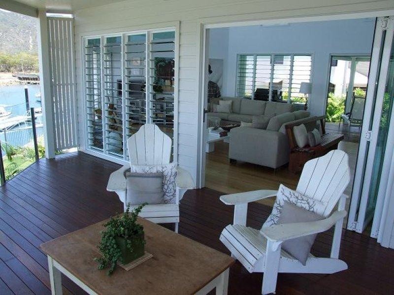 19 The Cove, Magnetic Island QLD 4819