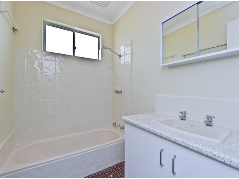 21A Gleddon Way, Hillarys WA 6025